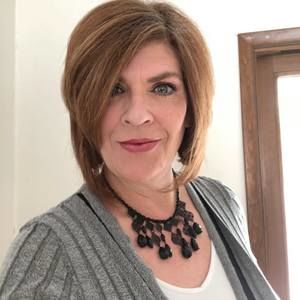 Meet your Posher, Sandra